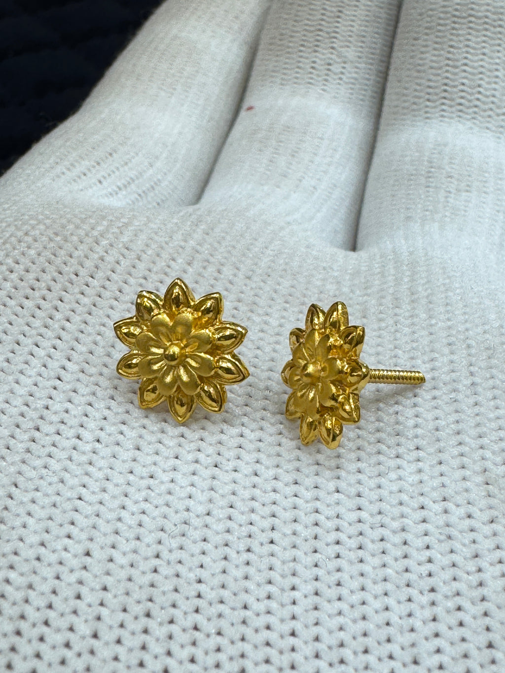 22KT Hallmark Gold Rhodium-Plated Round Brilliant CZ Earrings Minimal Earring