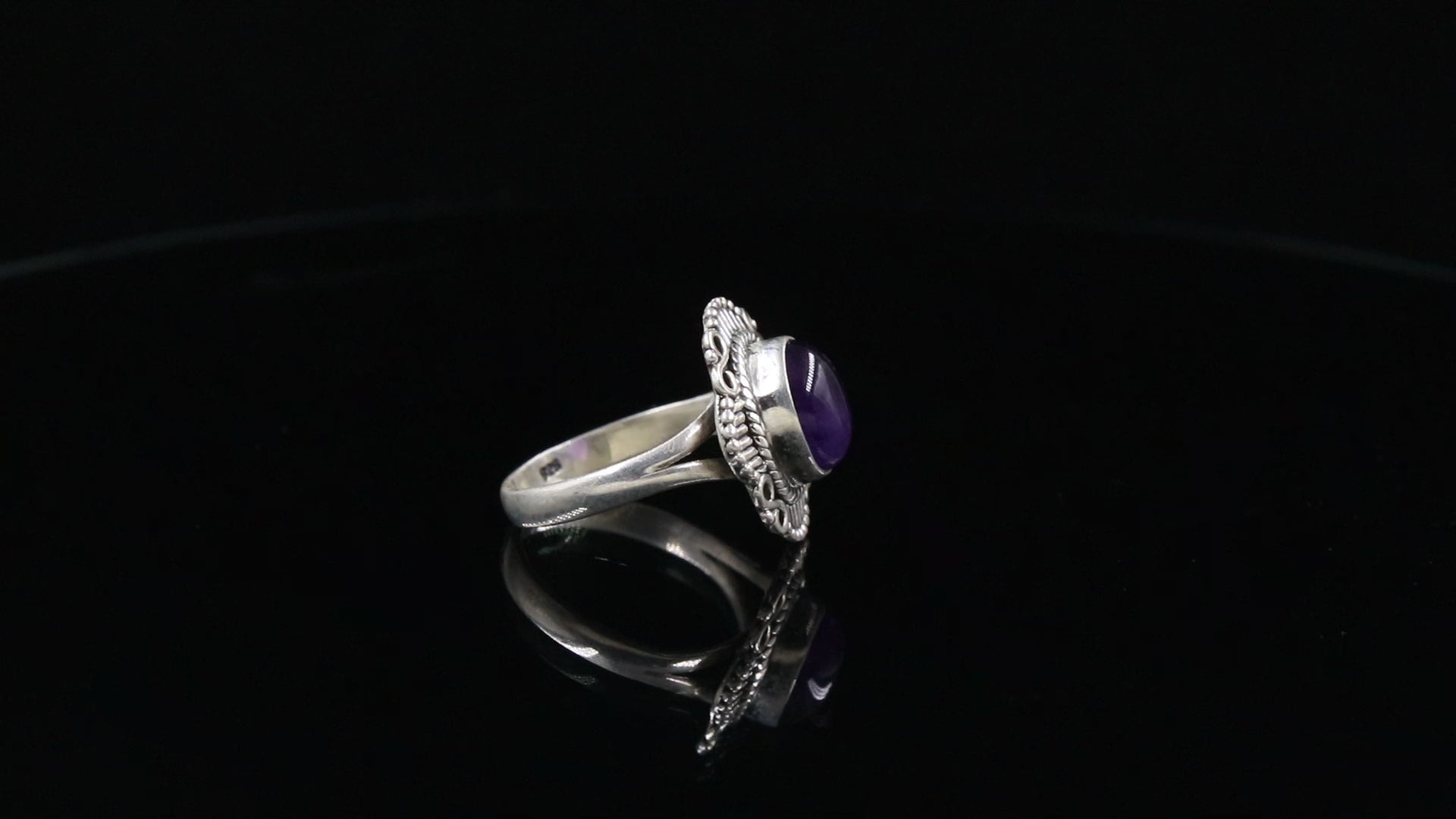 925 Sterling Silver Amethyst Ring – Oval Brilliant Gemstone Everyday Wear