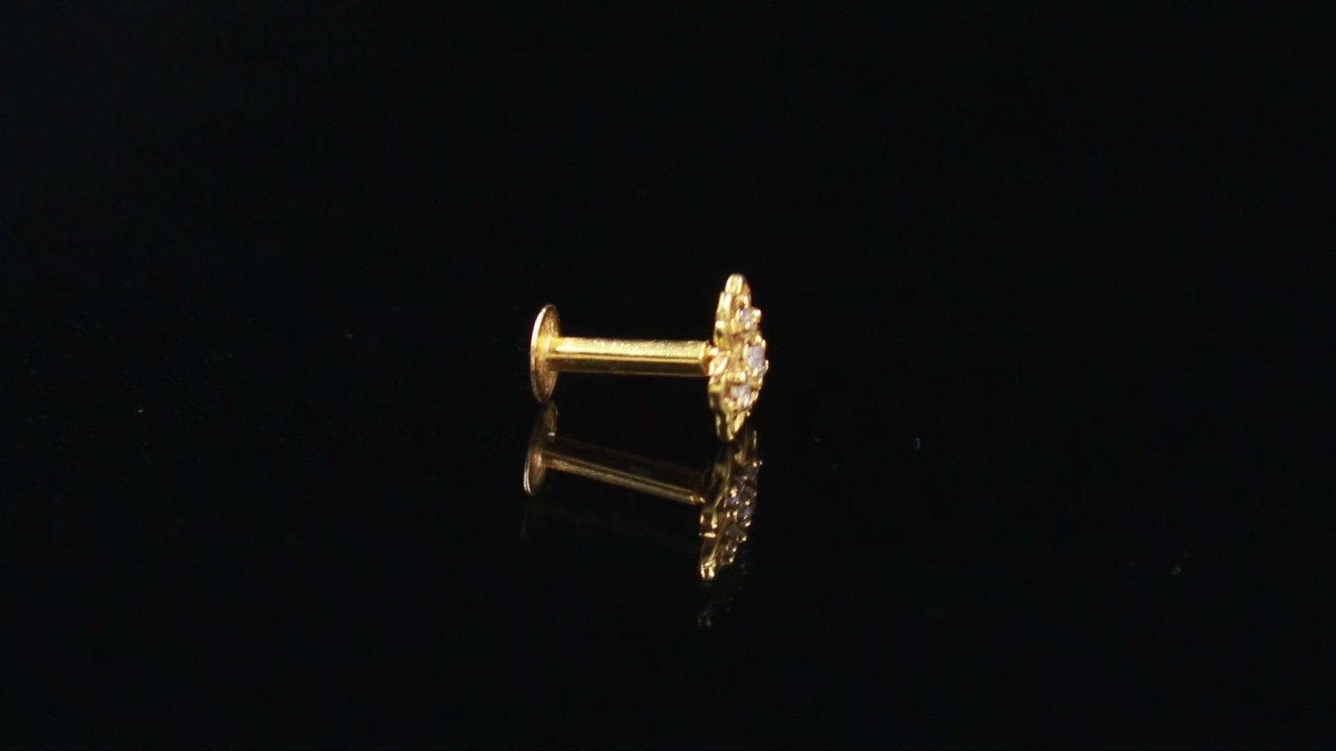 18KT Gold Nose Stud, Round Brilliant Cubic Zirconia – Classic Nose Pin Design