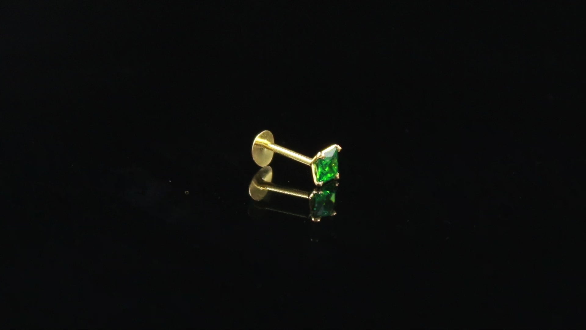 Elegant 18KT Hallmarked Gold Nose Pin with Square CZ Gem – Women’s Nose Jewelry