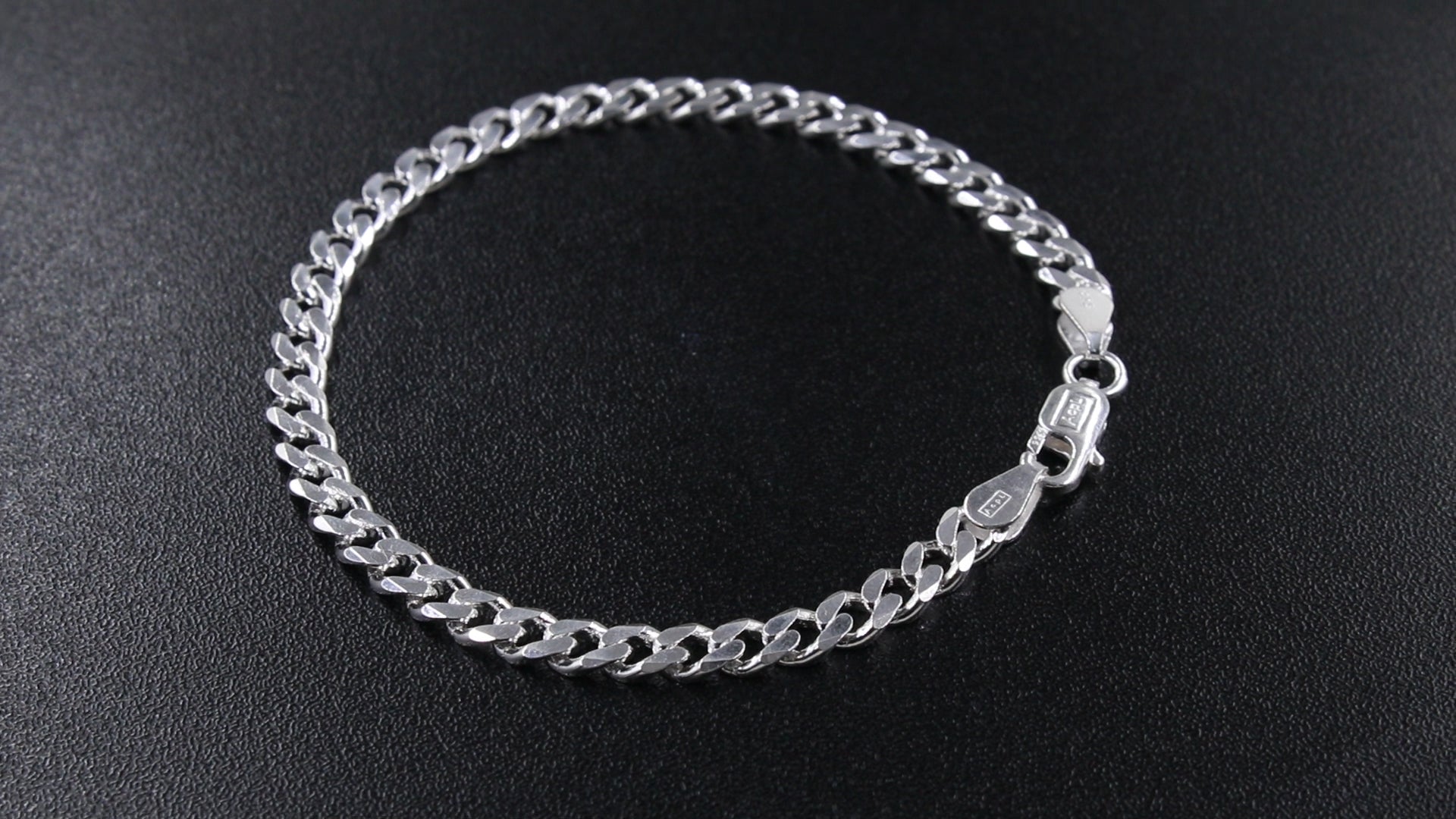 925 Silver Bracelet – Simple, Elegant, and Durable