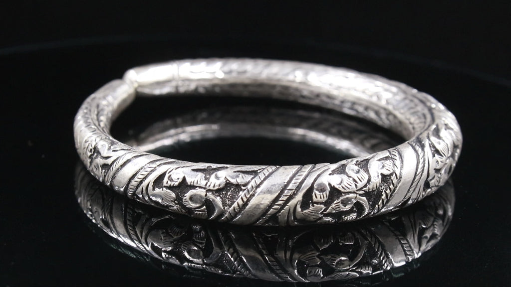 Gorgeous Handcrafted Bangle 925 Solid Sterling Silver Bangle